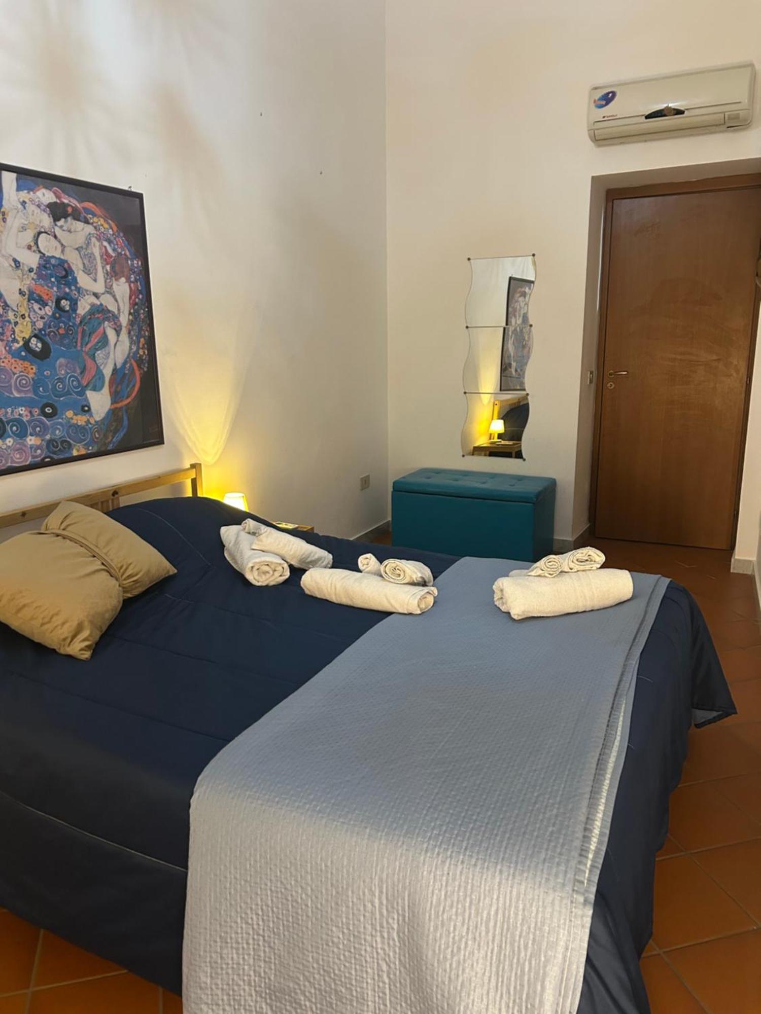 Vucciria'S House Centro Storico Apartment Палермо Екстериор снимка